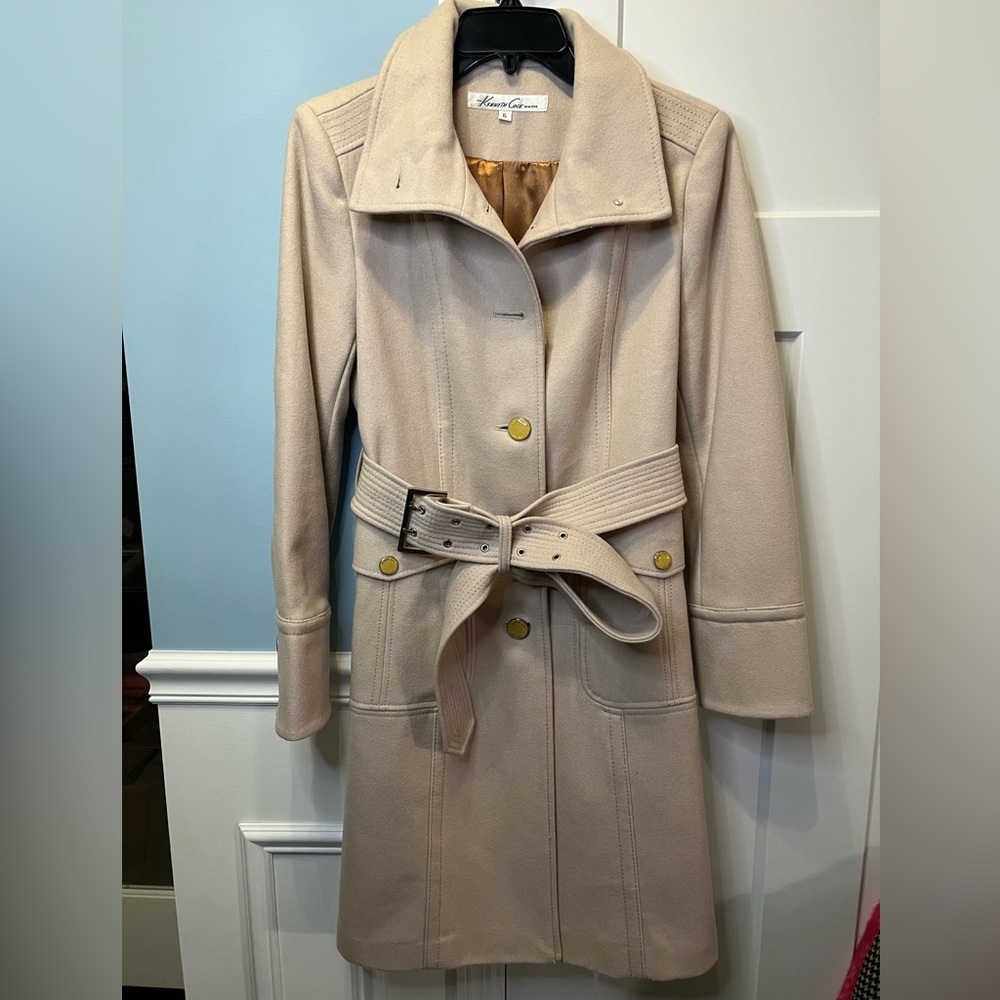 Kenneth Cole wool dress peacoat size 6/small/medium cream/beige color